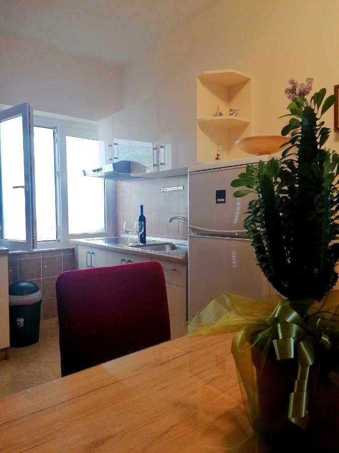 Apartments Melinda บาชกาโวดา ภายนอก รูปภาพ